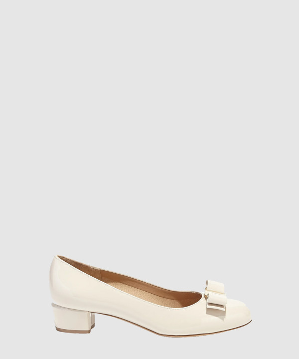 [FERRAGAMO-페라가모] 바라 펌프스 01B221