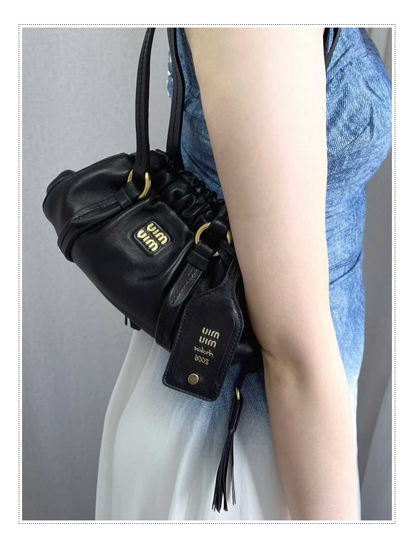 재탄생 된 미우미우 쥬아,시간을 담은 마법같은 bag - 가이드 같은 리뷰~