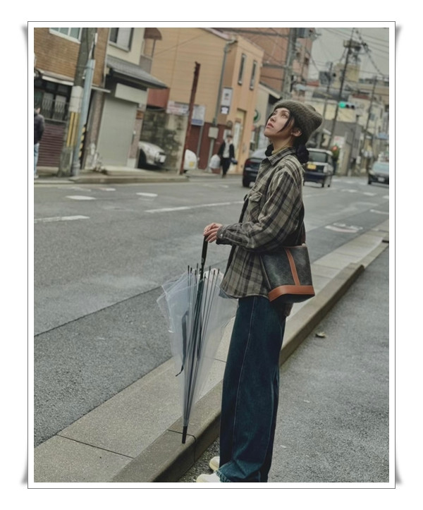 핸드백의 끝판왕 = 셀린느 트리오페 버킷백,나만이 완성 할 수 있는 한 끗 차이!
