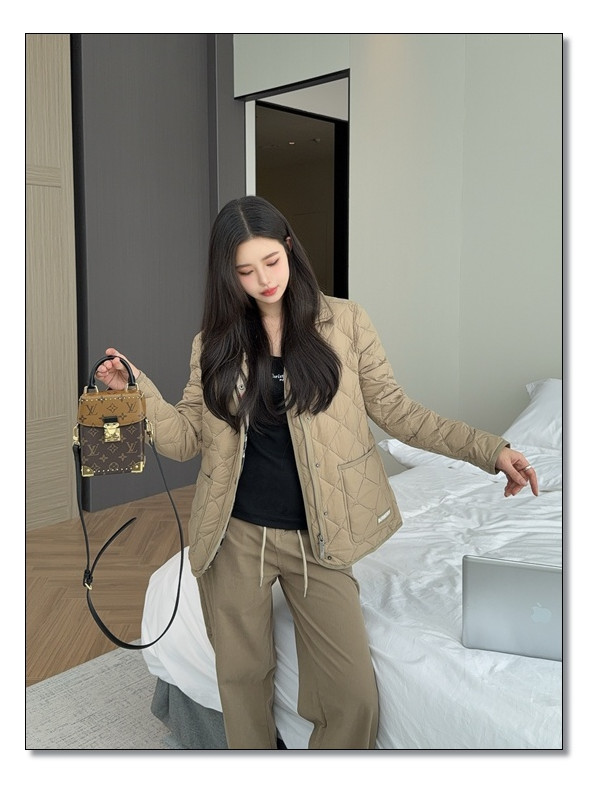 체온조절하기 딱인 버버리 퀼팅자켓 가벼우면서도 통기성까지 가지고 있는 만능템